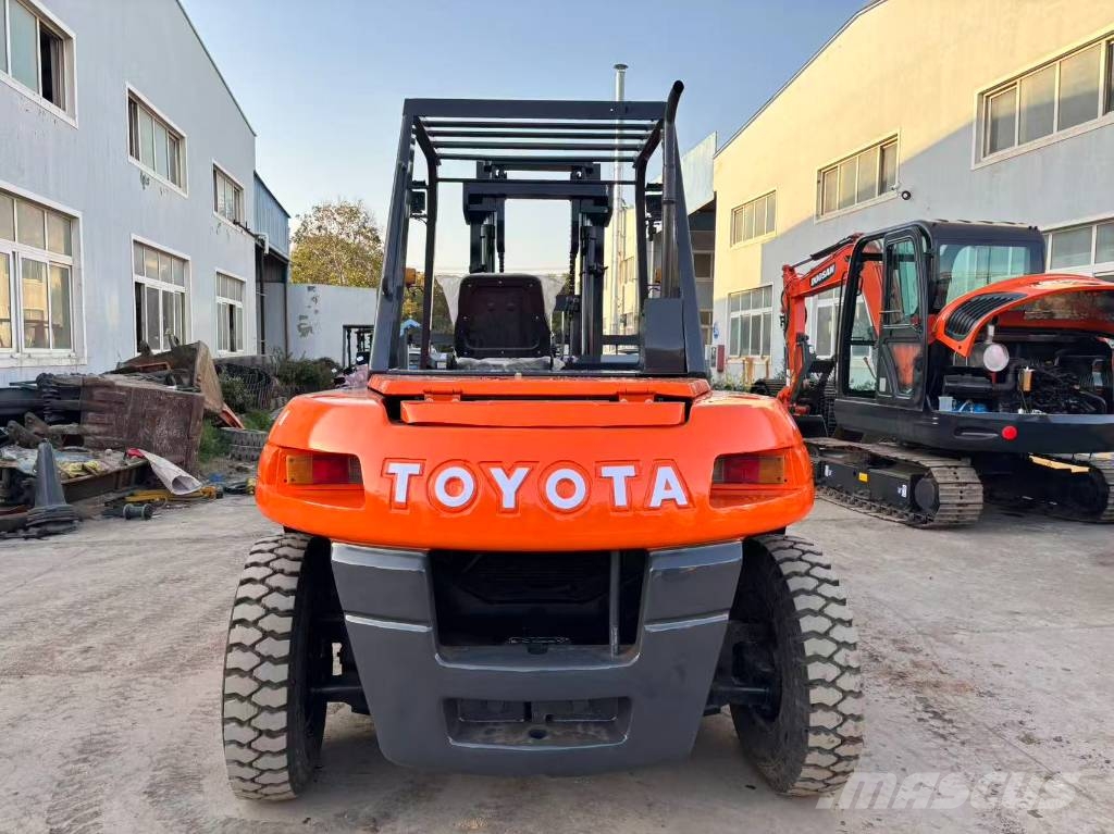 Toyota 70 Telescopic handlers