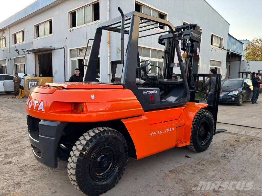 Toyota 70 Telescopic handlers