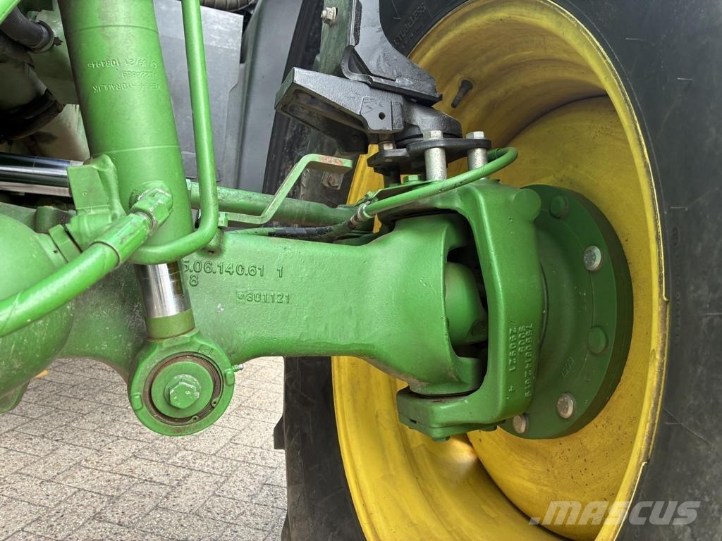 John Deere 6250R Traktori