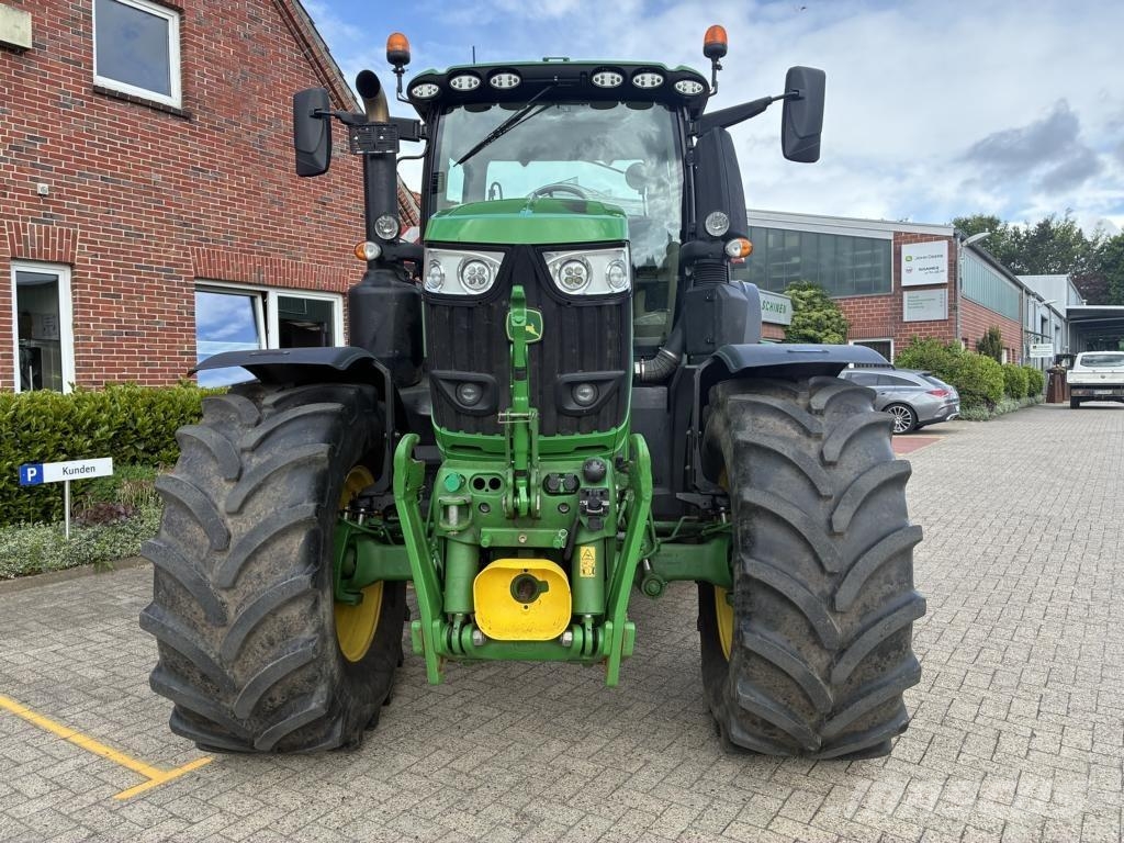John Deere 6250R Traktori