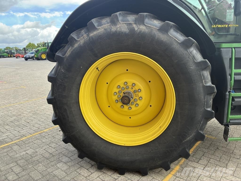 John Deere 6250R Traktori