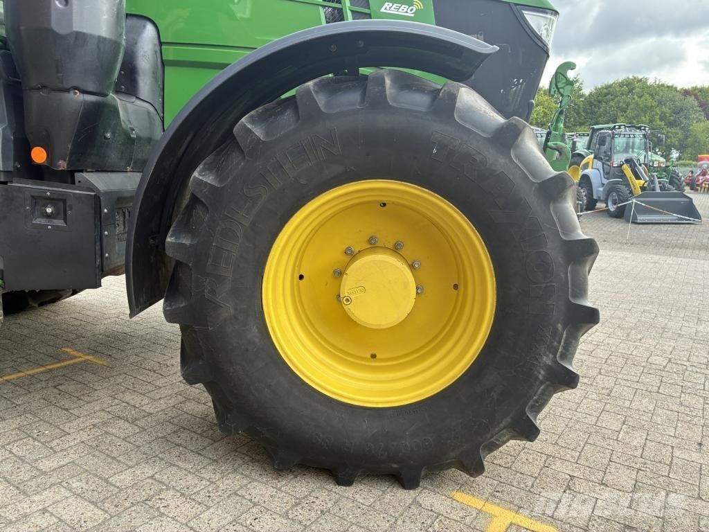 John Deere 6250R Traktori