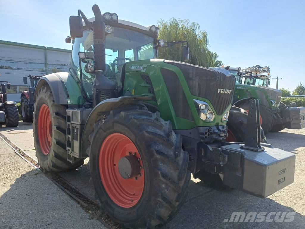 Fendt Vario 828 Tractors