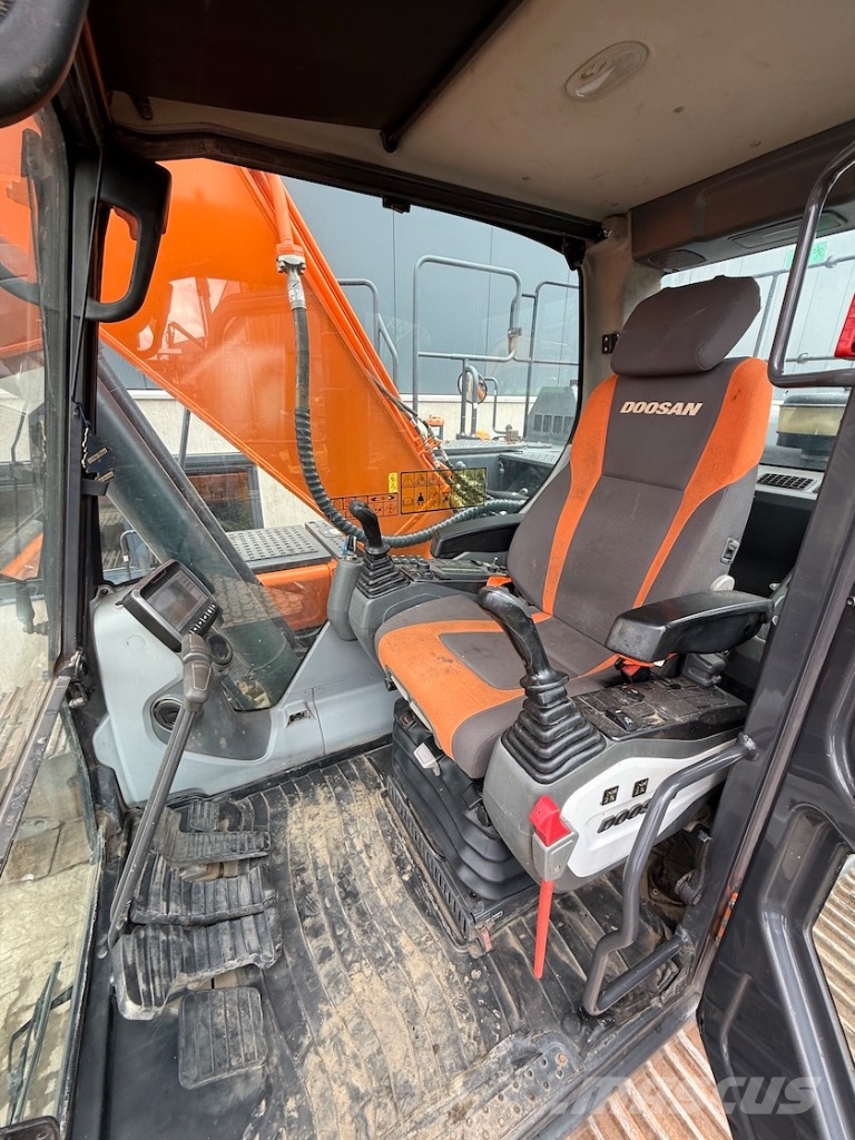 Doosan DX 225 LC-5 - DX 225 LC - DX 225 Bagri goseničarji