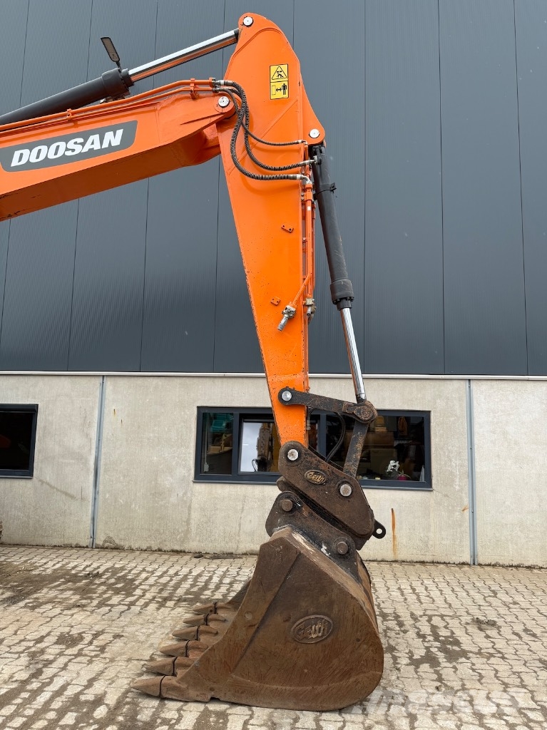 Doosan DX 225 LC-5 - DX 225 LC - DX 225 Bagri goseničarji