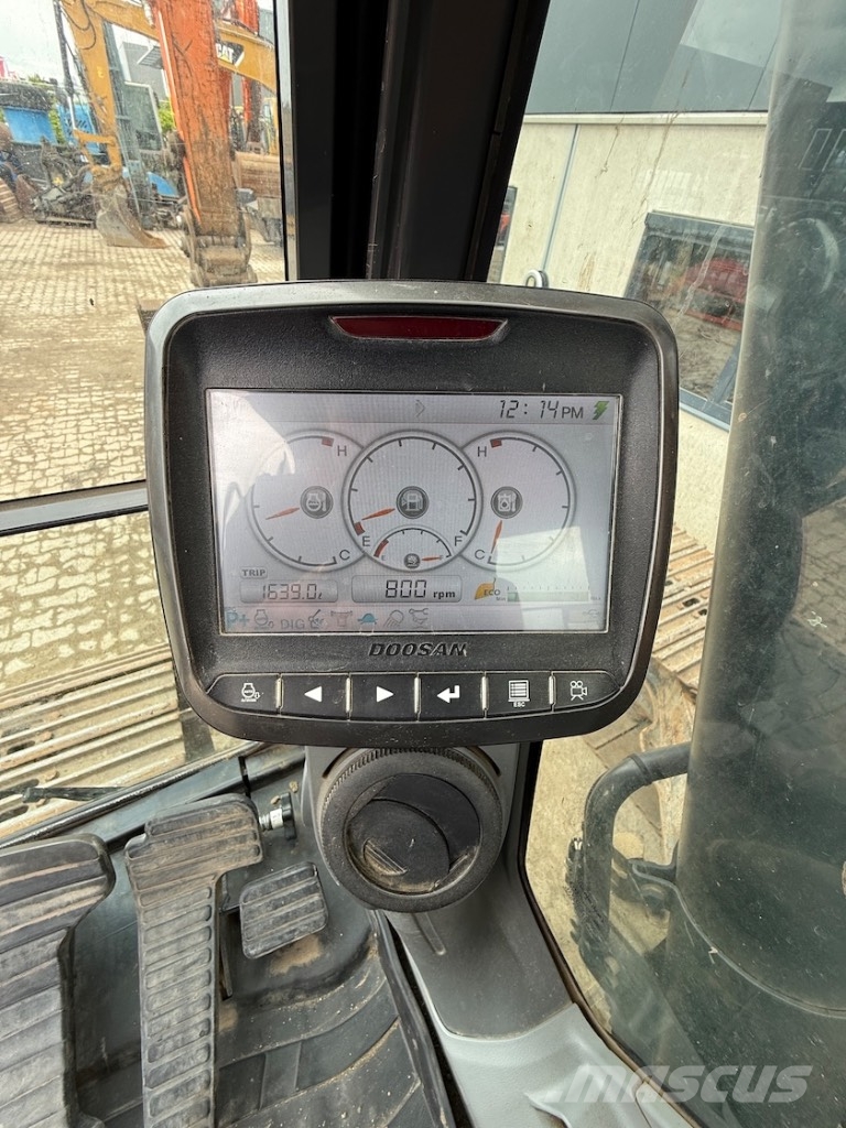 Doosan DX 225 LC-5 - DX 225 LC - DX 225 Bagri goseničarji