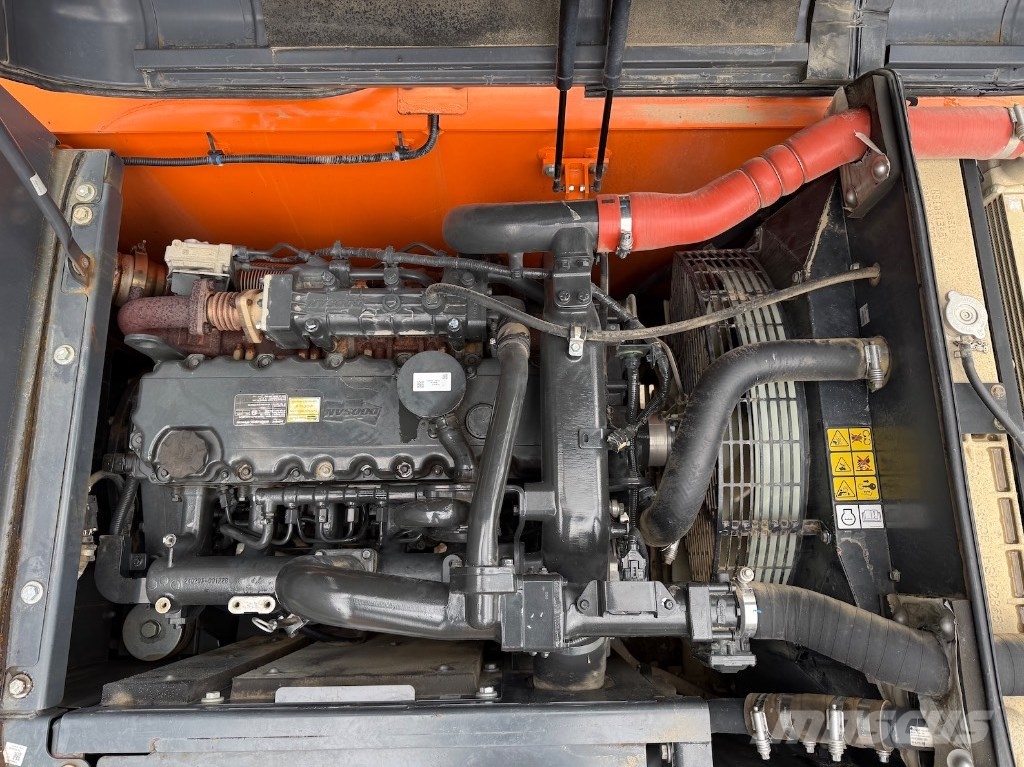 Doosan DX 225 LC-5 - DX 225 LC - DX 225 Bagri goseničarji
