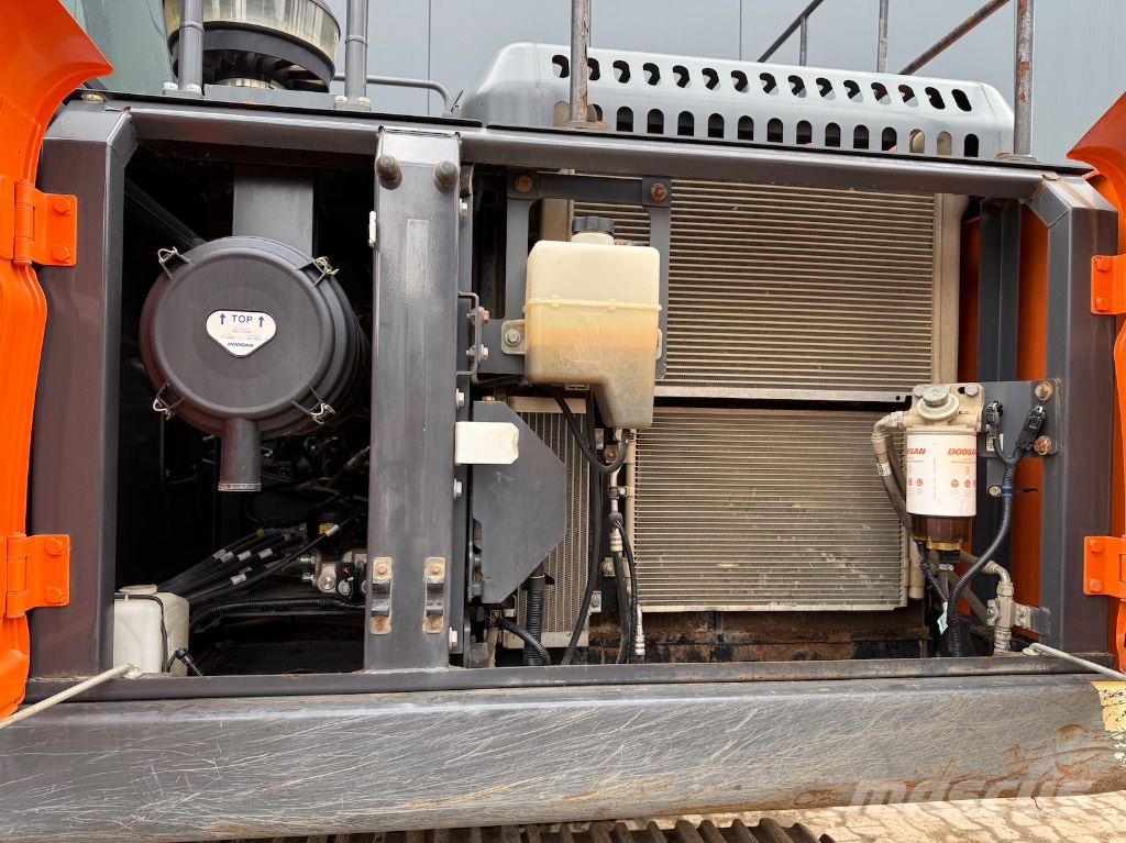 Doosan DX 225 LC-5 - DX 225 LC - DX 225 Bagri goseničarji