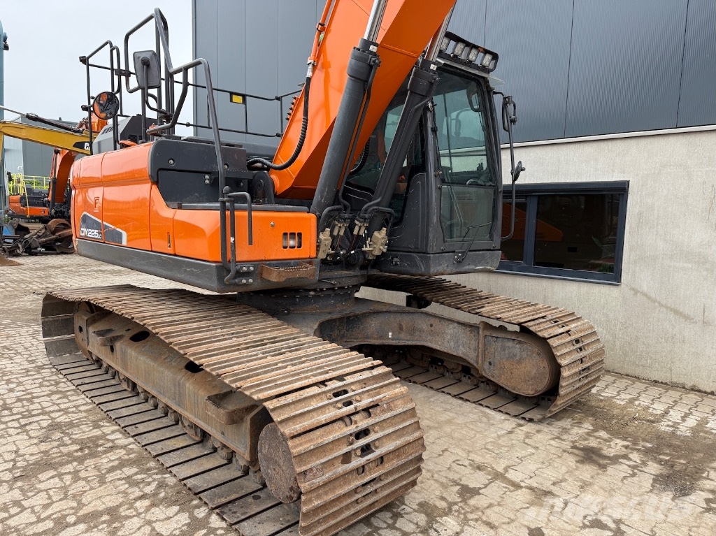 Doosan DX 225 LC-5 - DX 225 LC - DX 225 Bagri goseničarji