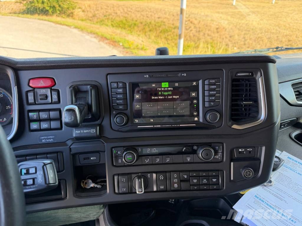 Scania R500B6X2*4NB 6219 Camiones con caja de remolque
