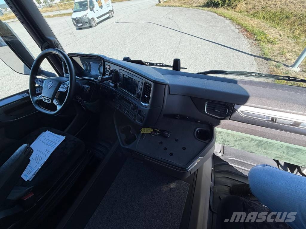 Scania R500B6X2*4NB 6219 Camiones con caja de remolque