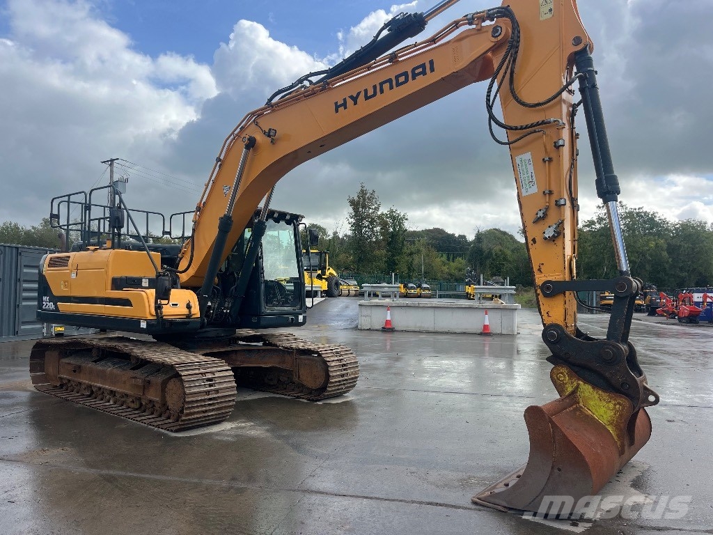 Hyundai HX 220 L Гусеничні екскаватори
