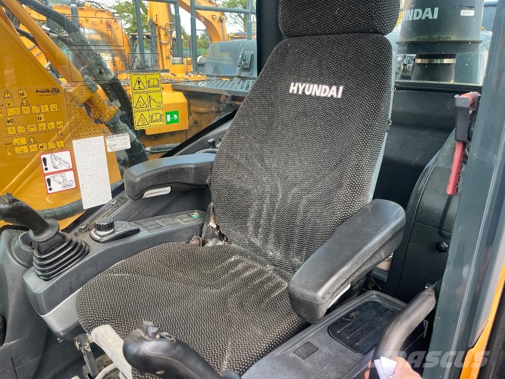 Hyundai HX 220 L Гусеничні екскаватори