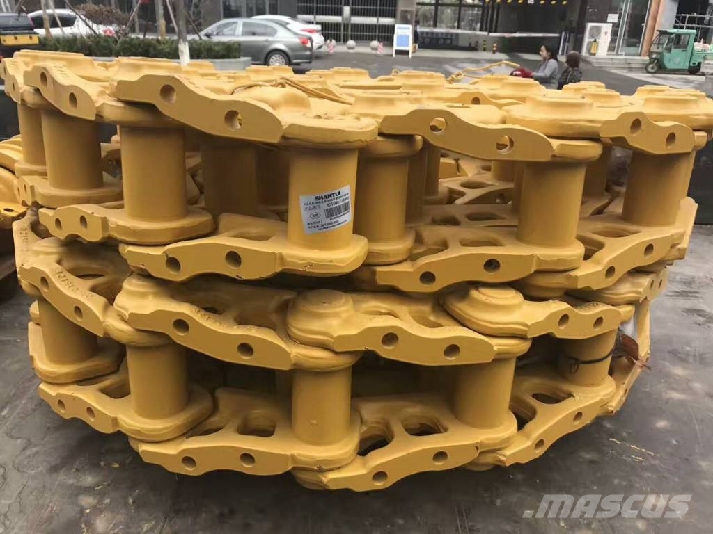 Komatsu D 85 A-18 undercarriage parts Gusenice za građevinarstvo
