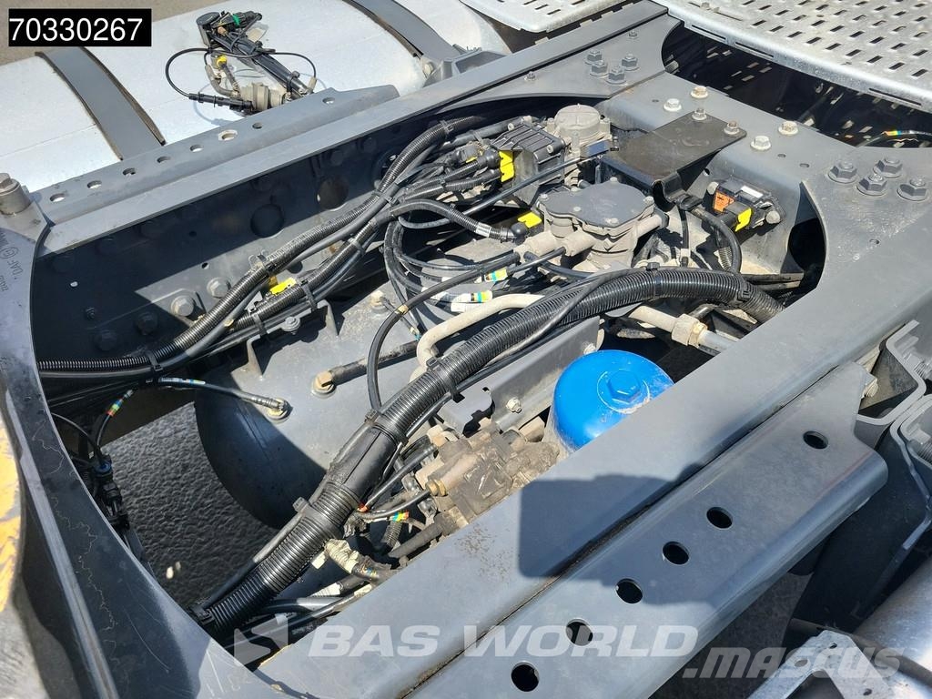 DAF XF 480 4X2 SC 2x Tanks Standklima ACC Camiones tractor