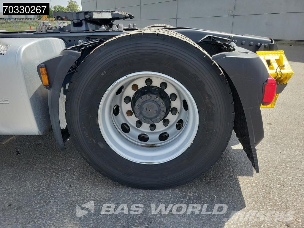 DAF XF 480 4X2 SC 2x Tanks Standklima ACC Camiones tractor
