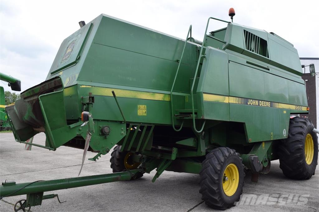 John Deere 2066 Mietitrebbiatrici