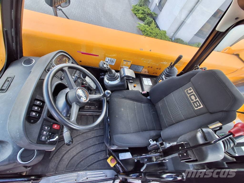 JCB 555-210 R Pale gommate telescopiche