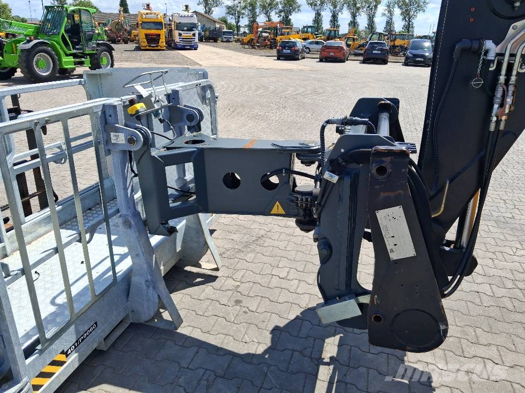 JCB 555-210 R Pale gommate telescopiche