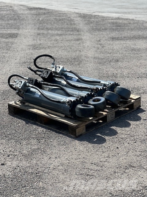 LIEB LH 22 EXCAVATOR SUPPORTS HYDRAULIC CYLINDER Hydraulika