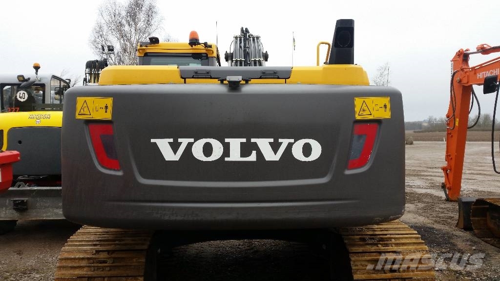 Volvo EC 300 E , Uthyres 履带挖掘机