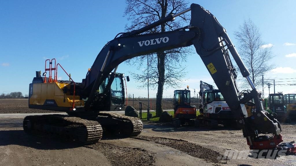 Volvo EC 300 E , Uthyres 履带挖掘机
