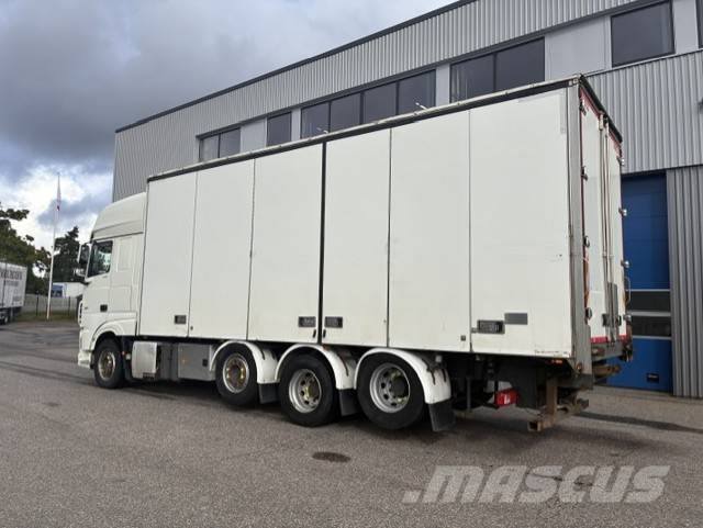 DAF XF 530 FAK 8X2 Umpikorikuorma-autot