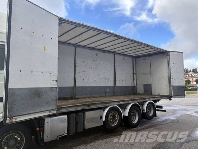 DAF XF 530 FAK 8X2 Umpikorikuorma-autot