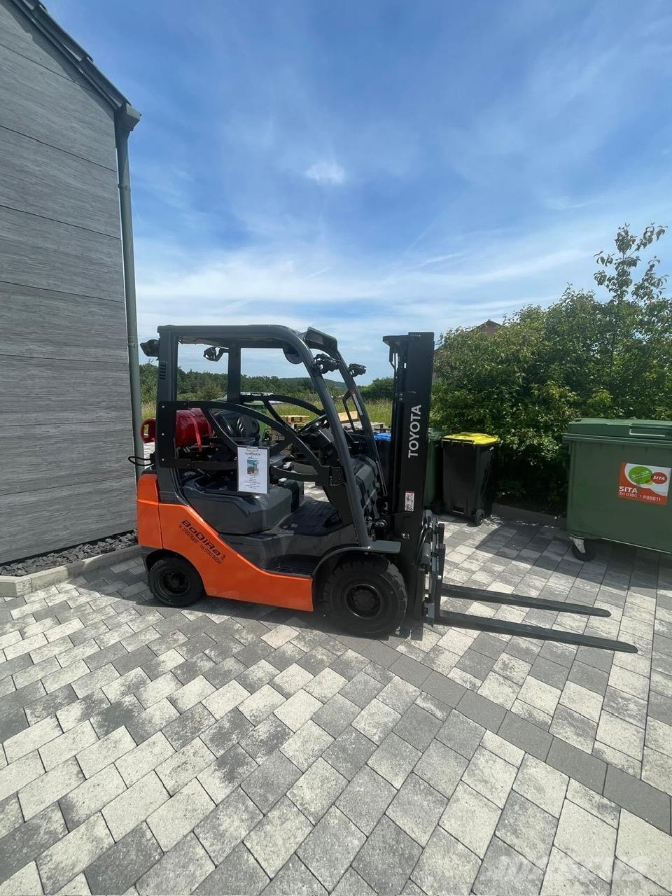 Toyota 02-8FGF18 Περονοφόρα ανυψωτικά κλαρκ με φυσικό αέριο LPG