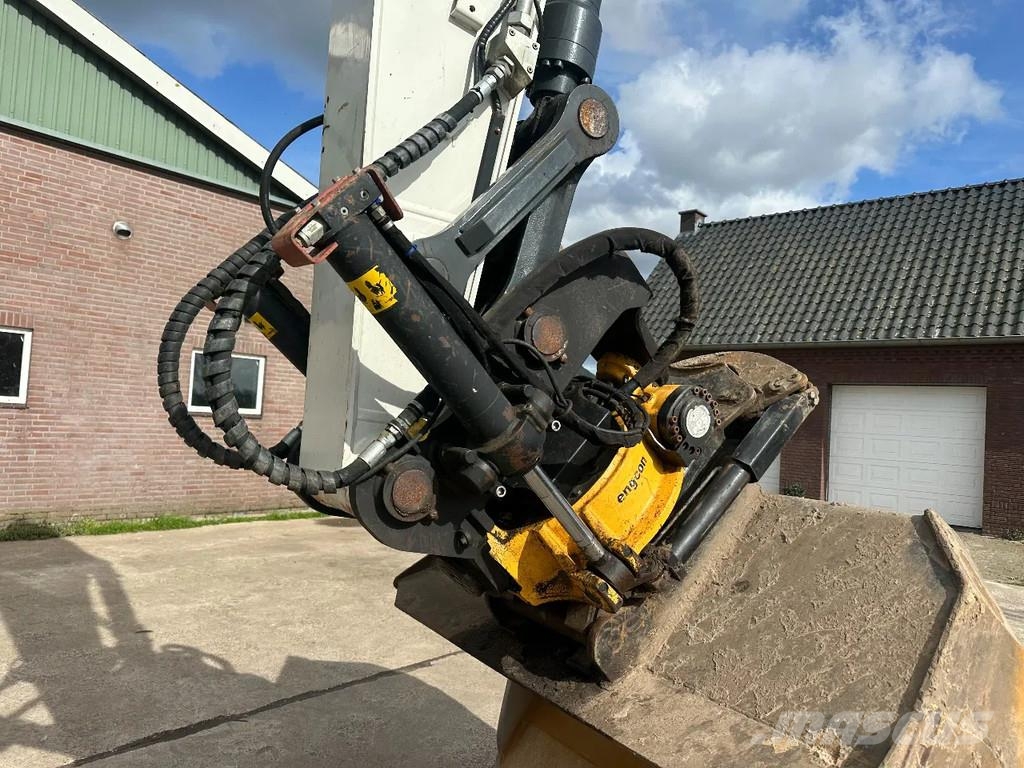 Hitachi ZX250LC-6, 2018, St. Oedenrode, Netherlands - Used crawler