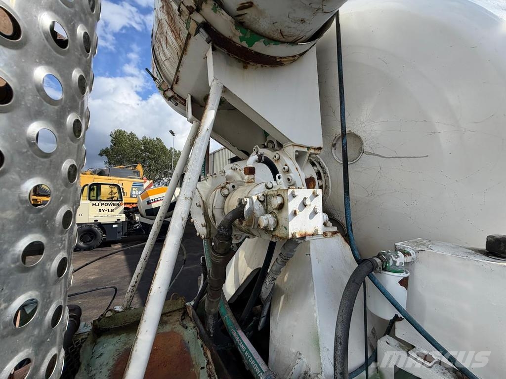 Mercedes-Benz SK 1622 Concrete Mixer V6 Full Steel Suspension Go Camiones hormigonera
