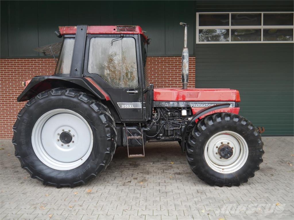 Case IH 956 XLA 40km FZW Traktoren