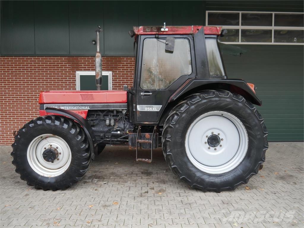Case IH 956 XLA 40km FZW Traktoren