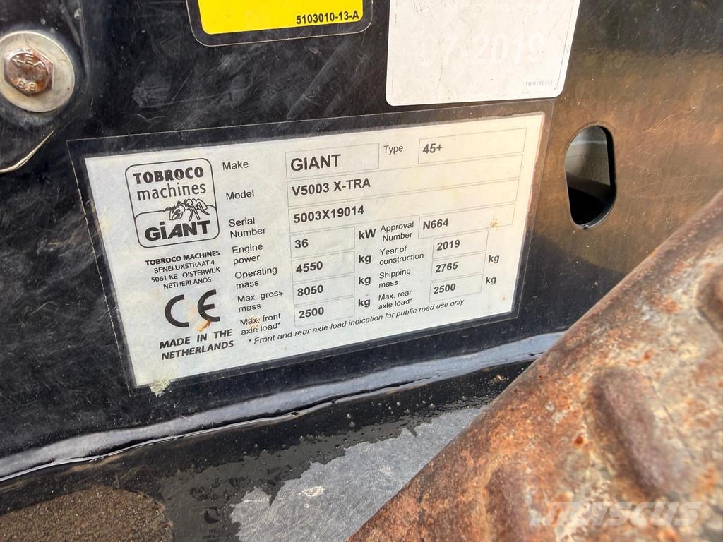 GiANT V5003 X-TRA 45+ لوادر بعجل