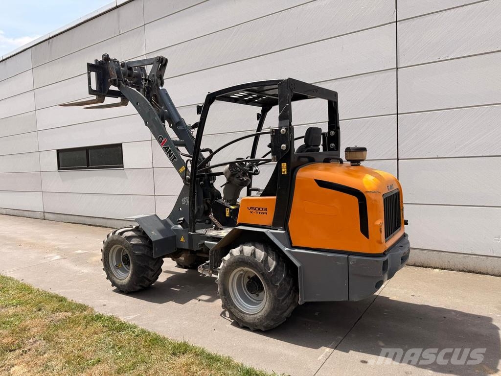 GiANT V5003 X-TRA 45+ لوادر بعجل