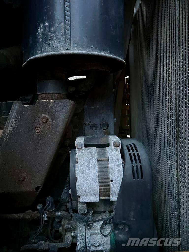 CAT 963 D Crawler FEL's