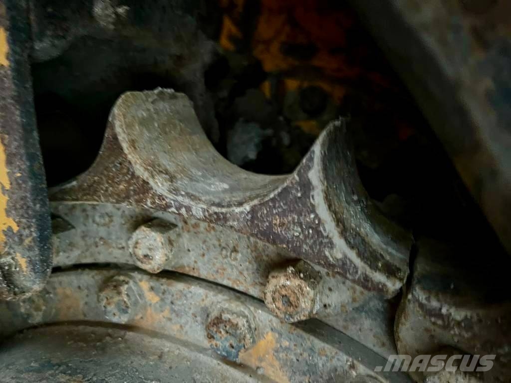CAT 963 D Crawler FEL's