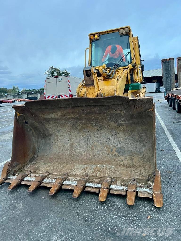 CAT 963 D Crawler FEL's