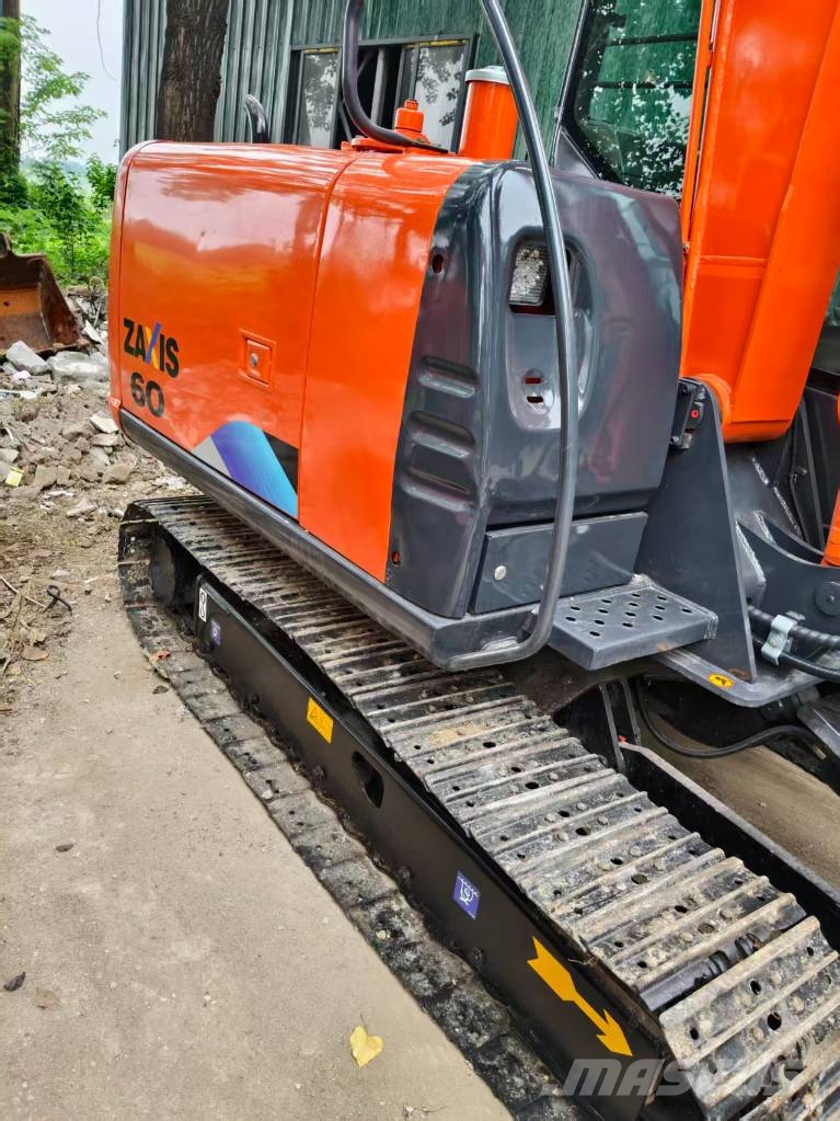 Hitachi ZX 60 Mini bagri <7t