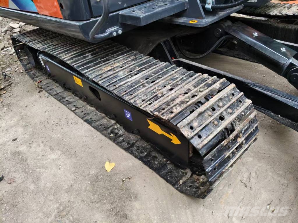 Hitachi ZX 60 Mini bagri <7t