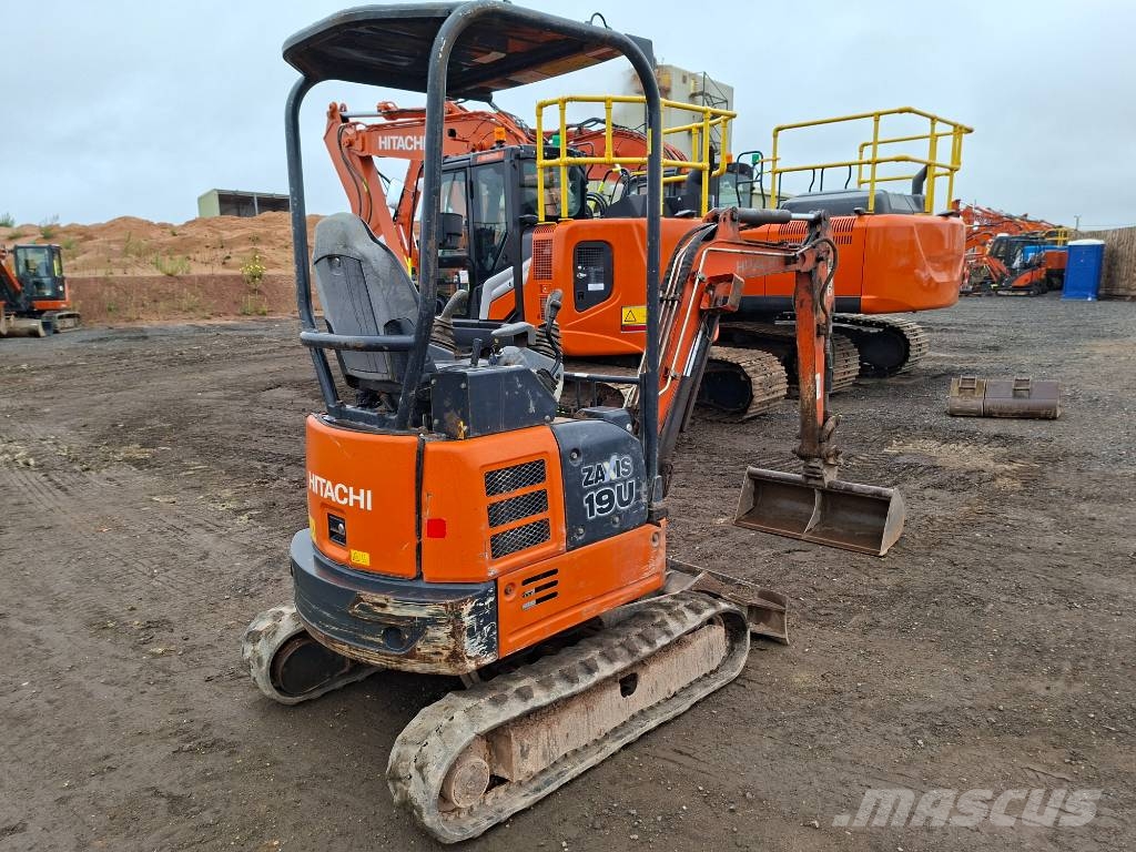 Hitachi ZX 19 U-5 Mini kotrók < 7t
