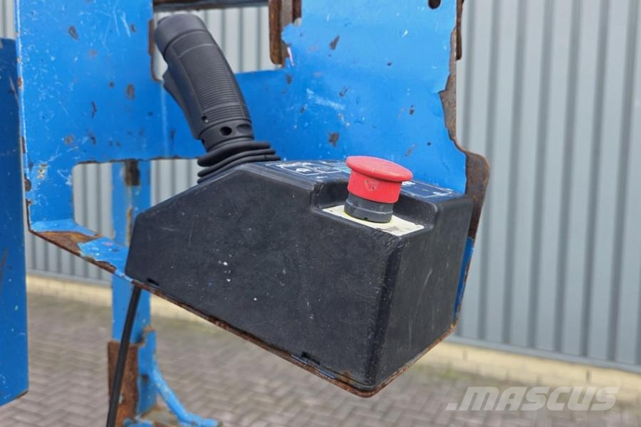 Genie GS1932 Electric, Working Height 7.8 m, 227kg Capac Scissor lifts