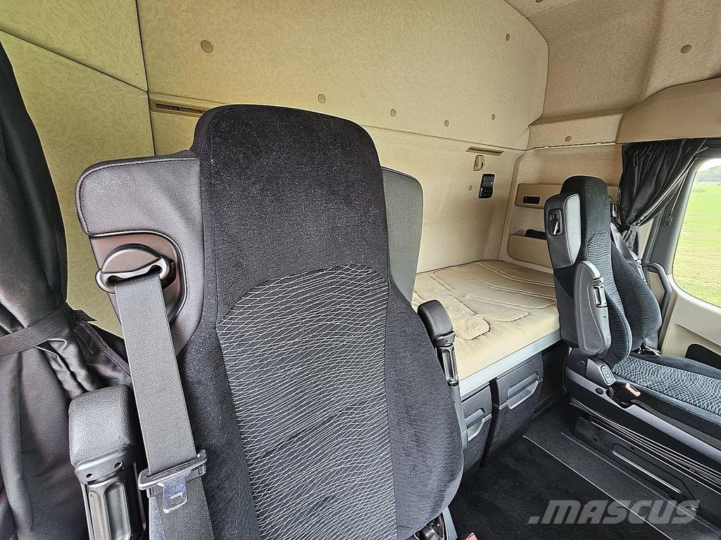 Mercedes-Benz ACTROS 2548 6X2 RETARDER WB490 شاحنات قابلة للفك