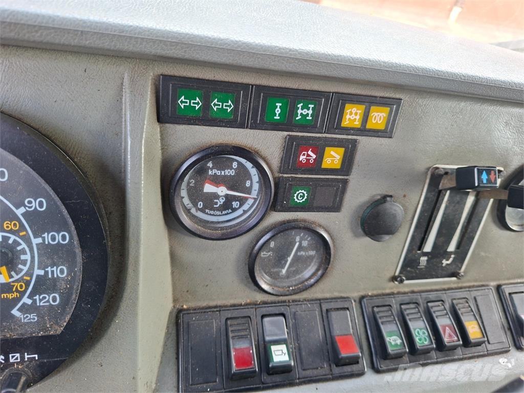 Tatra T 815 TERRNO 4X4.2 + NÁSTAVBA SYPAČ-SYKO 5H + RADL Camion ribaltabili