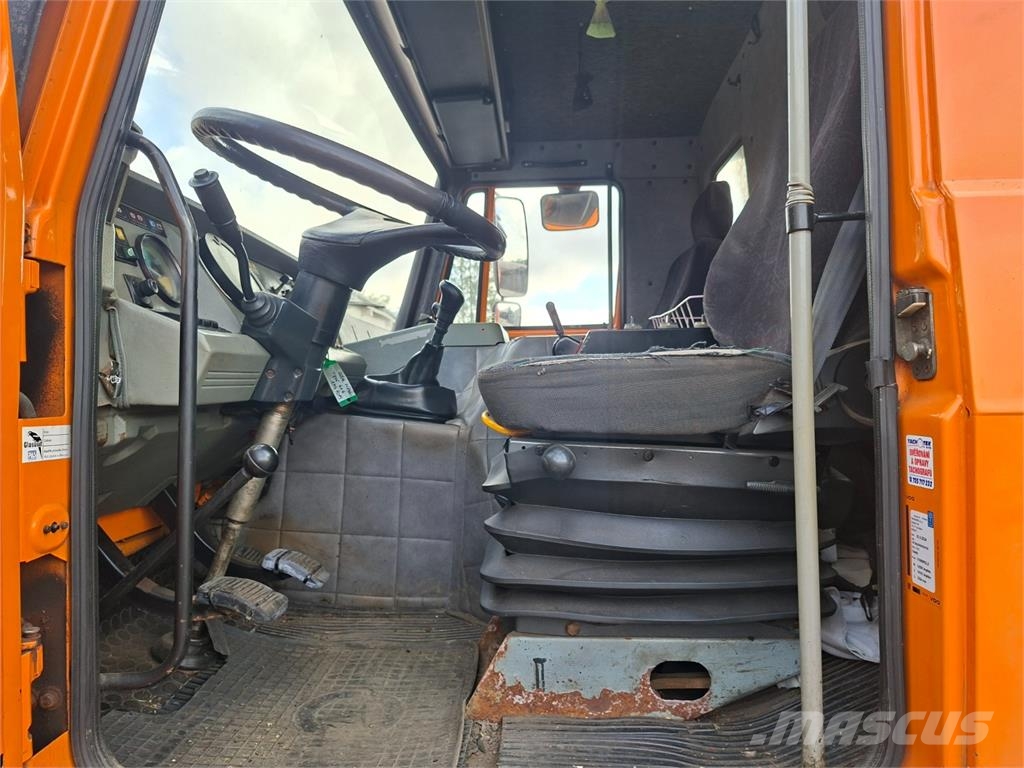 Tatra T 815 TERRNO 4X4.2 + NÁSTAVBA SYPAČ-SYKO 5H + RADL Camion ribaltabili
