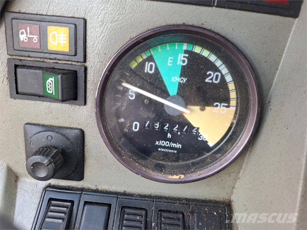 Tatra T 815 TERRNO 4X4.2 + NÁSTAVBA SYPAČ-SYKO 5H + RADL Camion ribaltabili