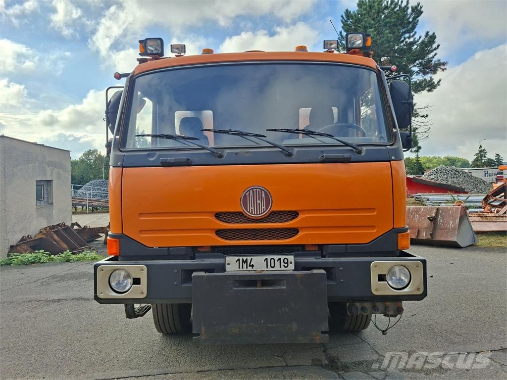 Tatra T 815 TERRNO 4X4.2 + NÁSTAVBA SYPAČ-SYKO 5H + RADL Camion ribaltabili