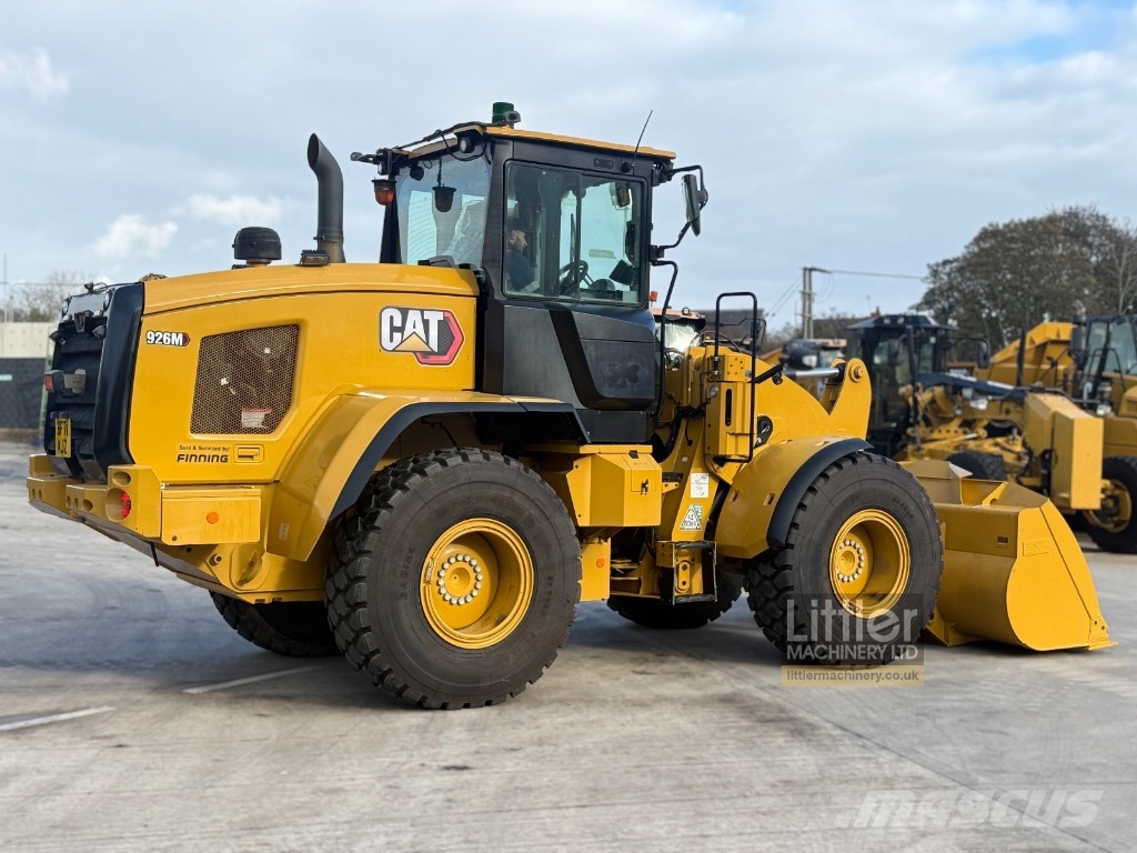 CAT 926 M Gumikerekes homlokrakodók