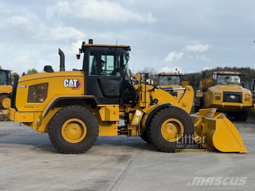 CAT 926 M Gumikerekes homlokrakodók