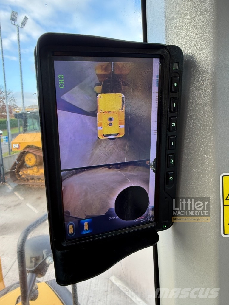 CAT 926 M Gumikerekes homlokrakodók